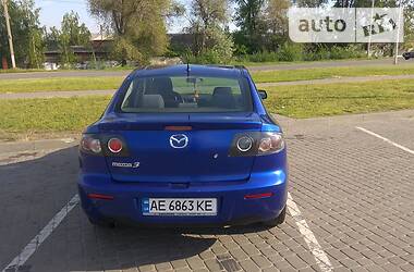 Седан Mazda 3 2007 в 