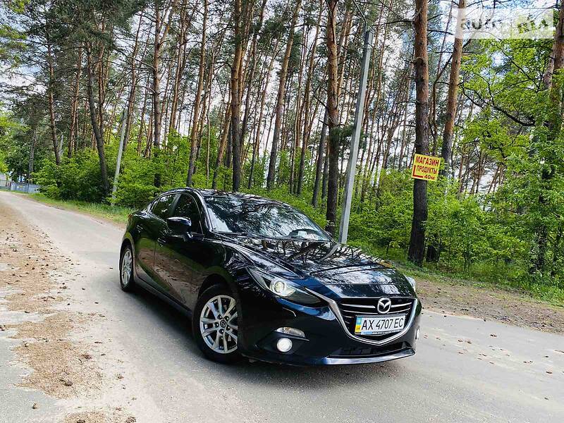 Седан Mazda 3 2013 в Харкові