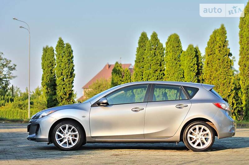 Хетчбек Mazda 3 2012 в Дубні