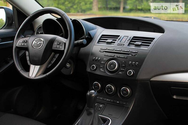 Хетчбек Mazda 3 2012 в Дубні