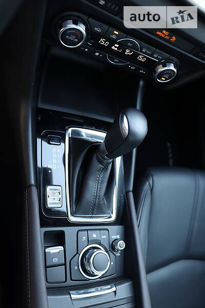 Седан Mazda 3 2018 в Кременчуці