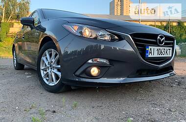 Mazda 3 2015