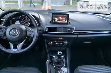 Хетчбек Mazda 3 2015 в 