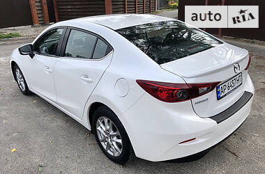 Седан Mazda 3 2014 в Бердянске