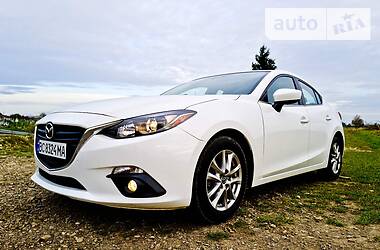 Седан Mazda 3 2014 в Дрогобыче