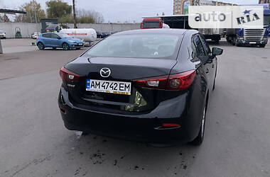 Седан Mazda 3 2017 в Житомире