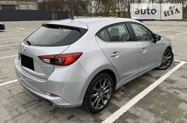 Хэтчбек Mazda 3 2018 в Киеве