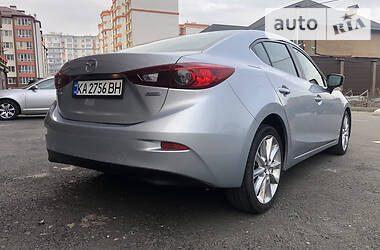 Седан Mazda 3 2016 в Киеве