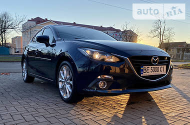 Хэтчбек Mazda 3 2015 в Николаеве