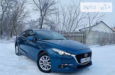 Седан Mazda 3 2017 в Киеве