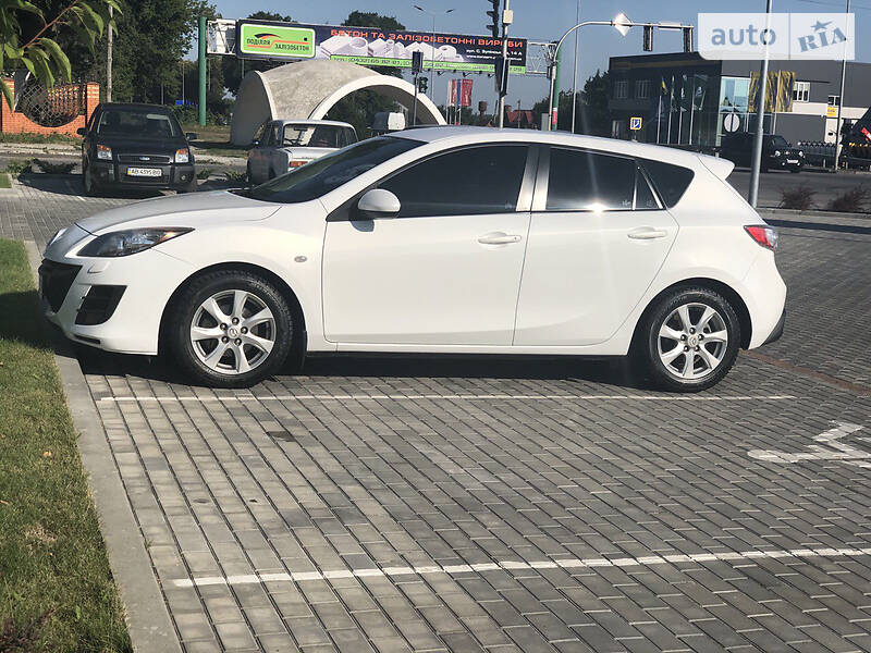 Хэтчбек Mazda 3 2011 в Виннице