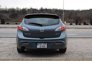 Хэтчбек Mazda 3 2013 в Днепре