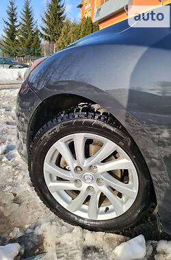 Седан Mazda 3 2012 в Тернополе