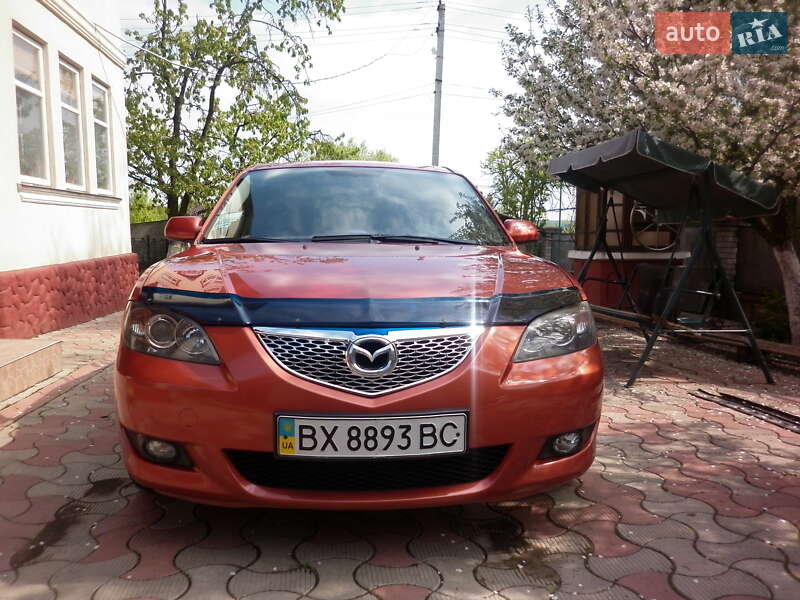 Седан Mazda 3 2004 в Глыбокой