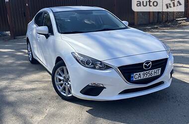 Седан Mazda 3 2014 в Киеве