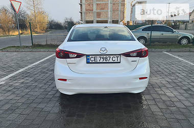 Седан Mazda 3 2015 в Львові