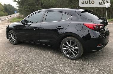 Хэтчбек Mazda 3 2018 в Черкассах