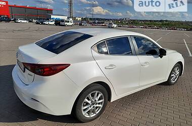 Седан Mazda 3 2016 в Виннице