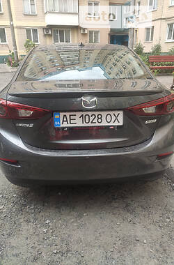 Седан Mazda 3 2013 в Днепре