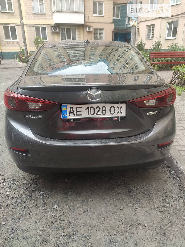 Седан Mazda 3 2013 в Днепре
