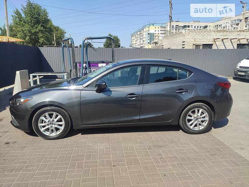 Седан Mazda 3 2013 в Днепре