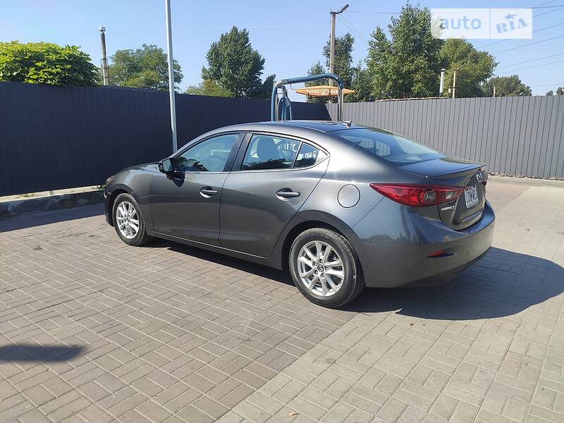 Седан Mazda 3 2013 в Днепре