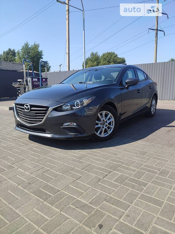 Седан Mazda 3 2013 в Днепре