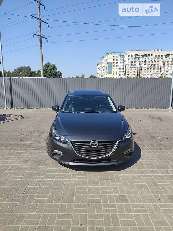 Седан Mazda 3 2013 в Днепре