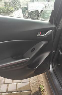 Седан Mazda 3 2013 в Днепре