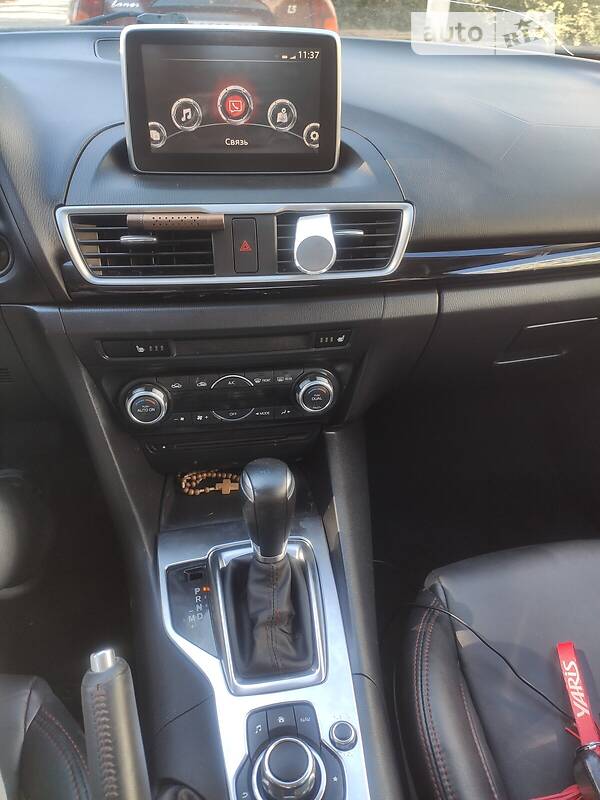 Седан Mazda 3 2013 в Днепре