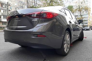 Седан Mazda 3 2016 в Дніпрі