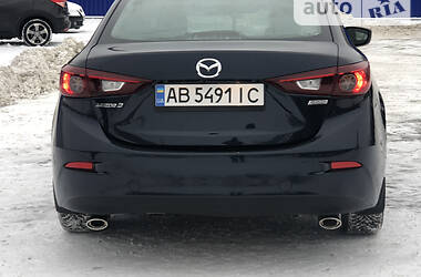 Седан Mazda 3 2015 в Виннице