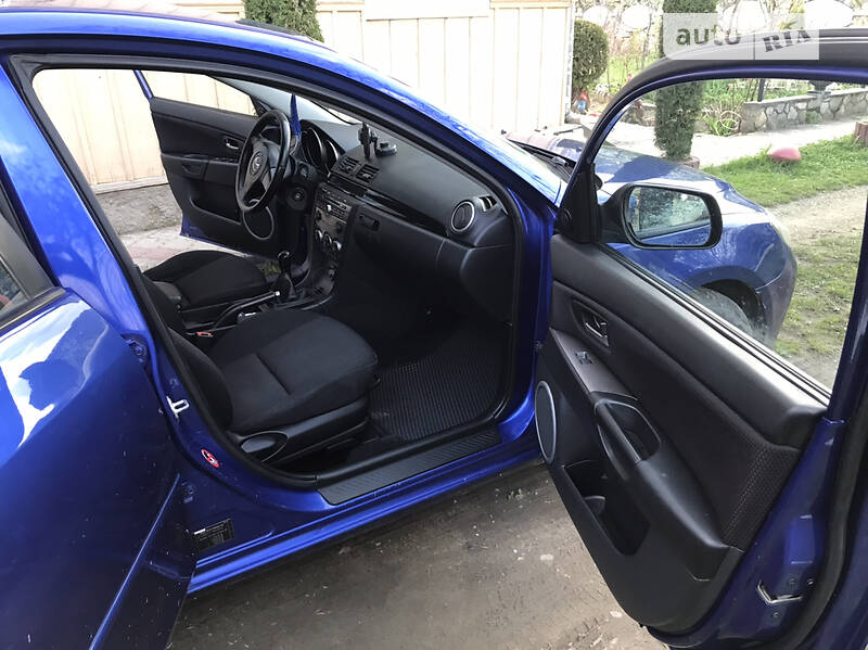 Хэтчбек Mazda 3 2007 в Киеве