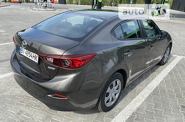 Седан Mazda 3 2014 в Кременчуге