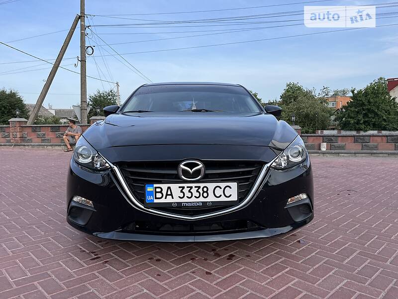 Хэтчбек Mazda 3 2015 в Ровно