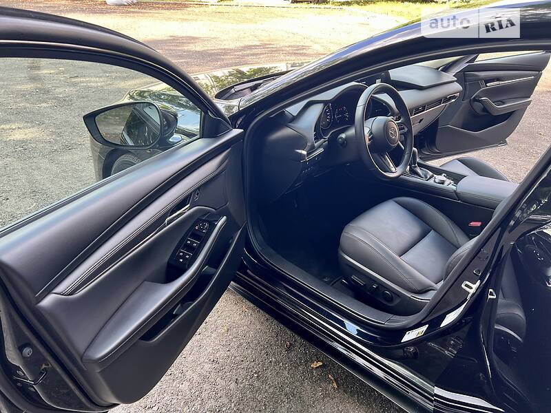 Седан Mazda 3 2020 в Киеве