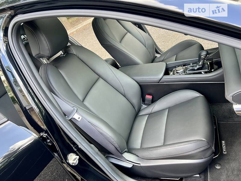 Седан Mazda 3 2020 в Киеве