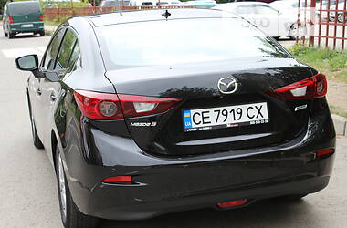 Седан Mazda 3 2014 в Черновцах