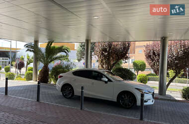 Седан Mazda 3 2018 в 