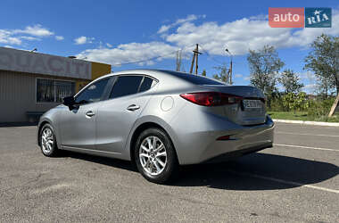 Седан Mazda 3 2016 в Кривом Роге