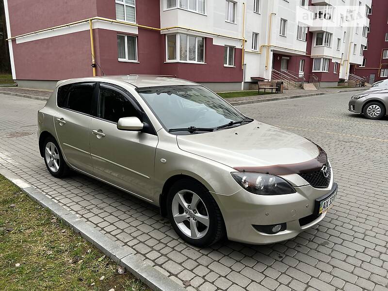 Каталог Mazda 3 в России. Купить в кредит