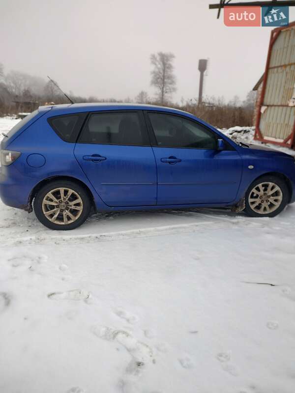 Хэтчбек Mazda 3 2006 в Чернигове