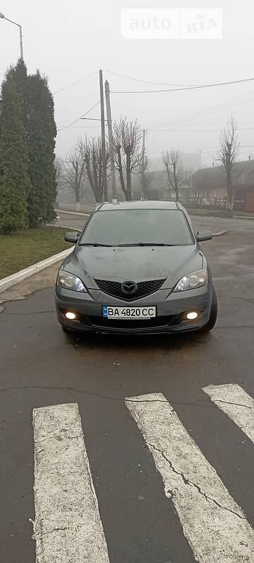 Хэтчбек Mazda 3 2006 в Голованевске