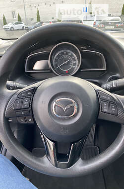 Седан Mazda 3 2015 в 