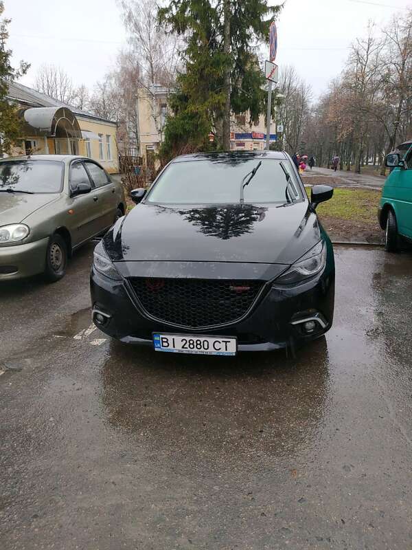 Седан Mazda 3 2015 в Миргороде