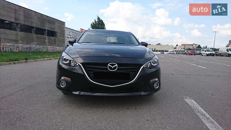 Седан Mazda 3 2015 в Полтаве