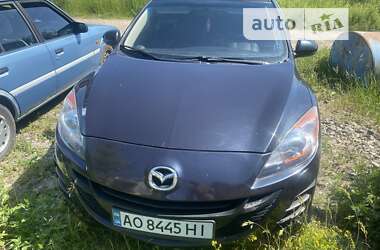 MAZDA 3 2010