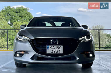 Седан Mazda 3 2017 в 