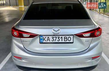 Седан Mazda 3 2017 в 
