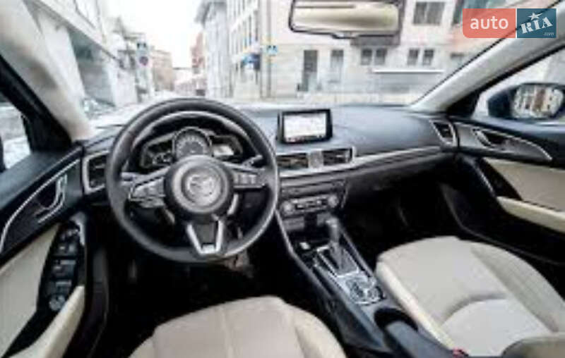 Седан Mazda 3 2014 в Ворохте